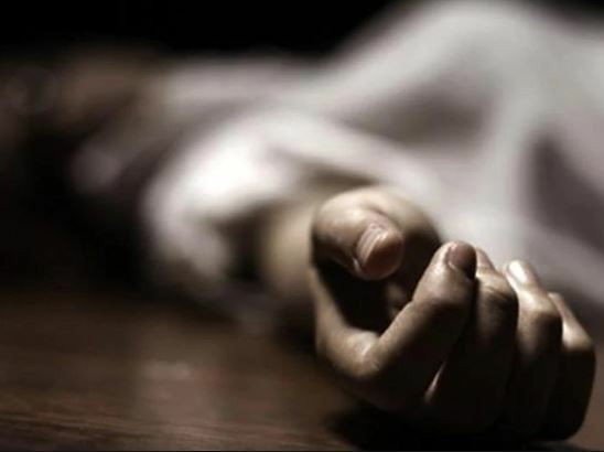 लॉकडाउन में लगी सैनिटाइजर पीने की ल