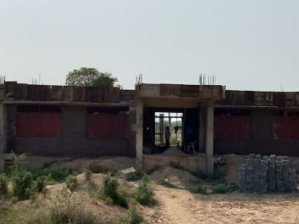 20 साल से 72 सरकारी स्कूलों की बिल्
