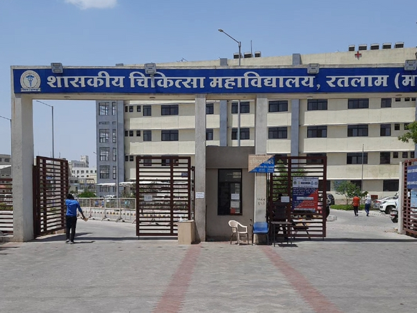 स्वास्थ्य महकमे के मुखिया सहित 20 स
