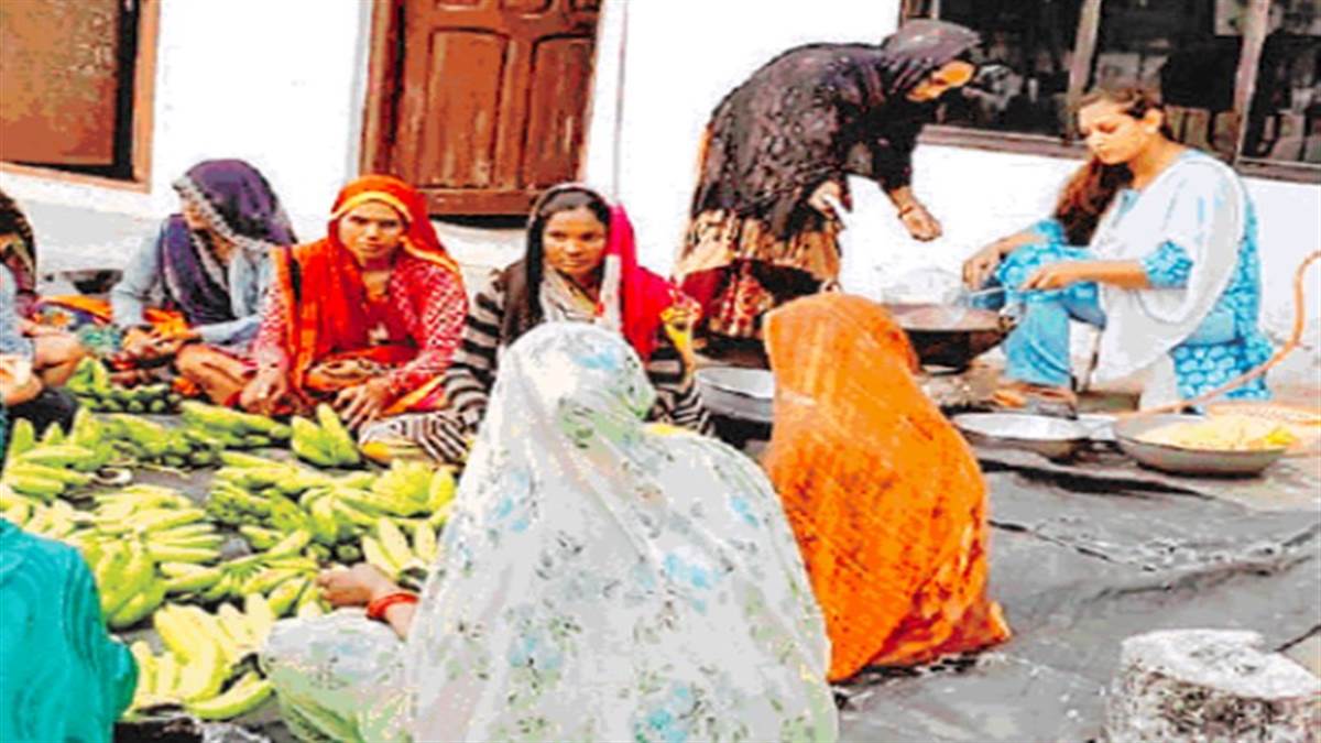  बड़वानी की शिक्षिका ने निमाड़ की 1