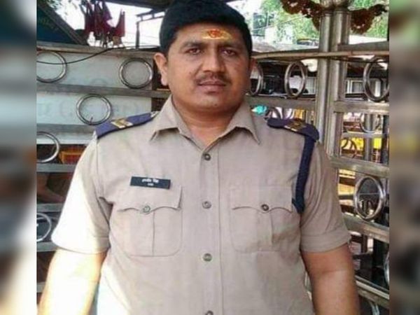 लोगों को बचाते-बचाते खुद हुए संक्रम