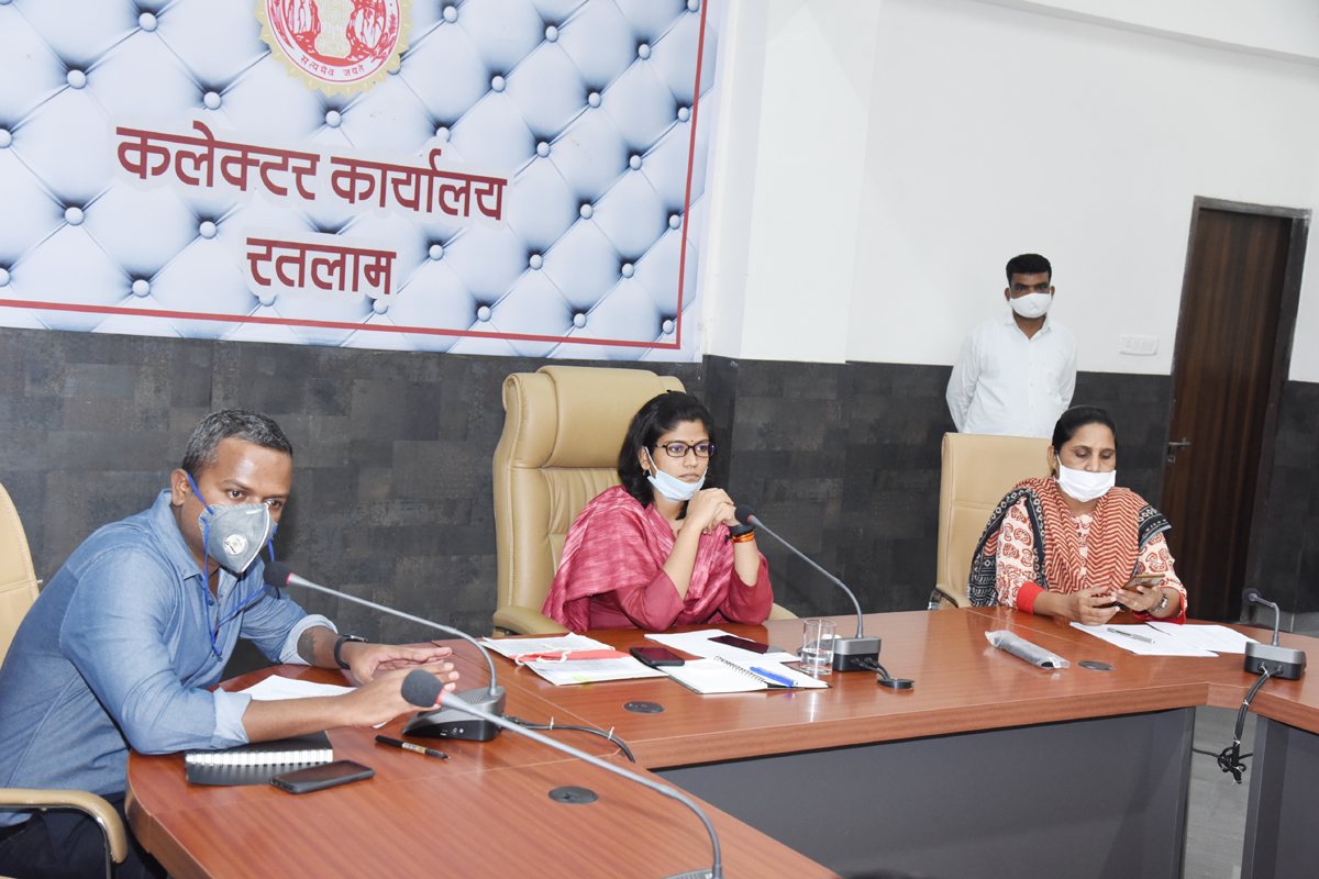 सेक्टर ऑफिसर समय सीमा में रिपोर्टिं