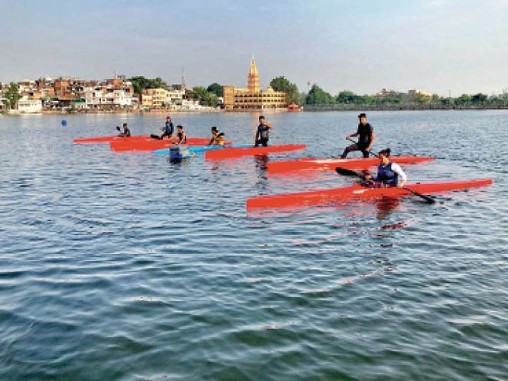 छोटी झील में स्टेट लेवल केनो स्प्रि