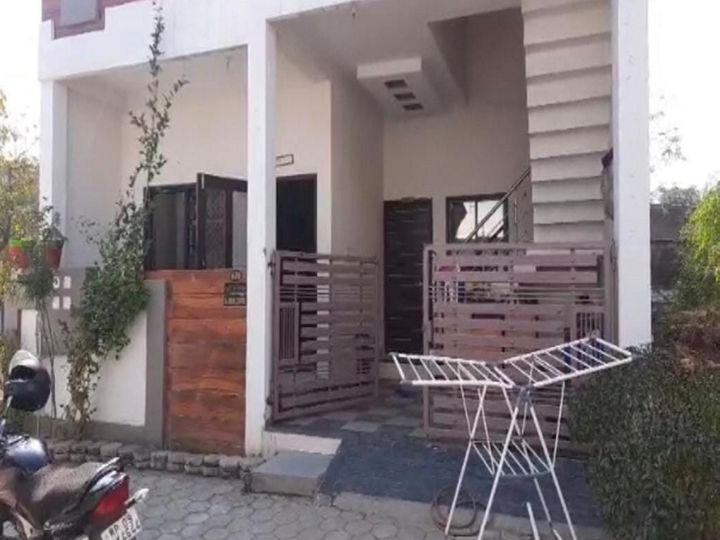 चार्टर्ड अकाउंटेंट के मां-बाप के सा