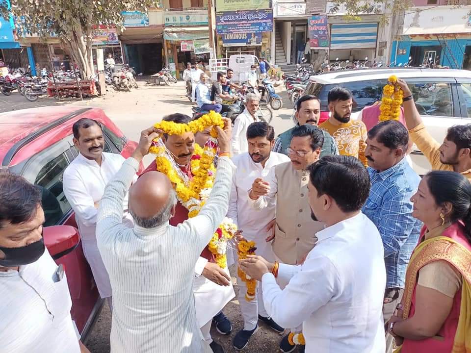 प्रदेशमहामंत्री रावत  का हुआ बडनगर 