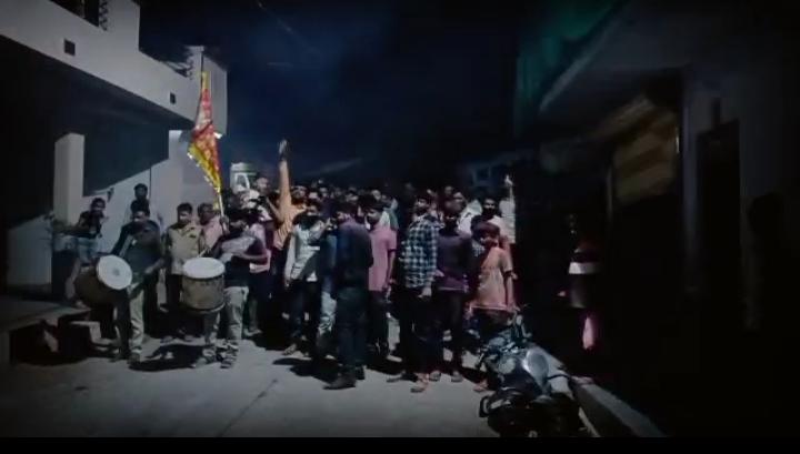 पलसोड़ा के ग्राम प्रधान कैलाश राठौड़