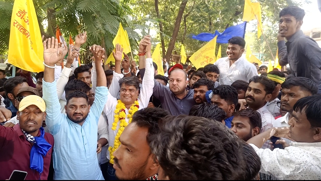 जयस संगठन जीवन सिंह के साथ - अभय ओह